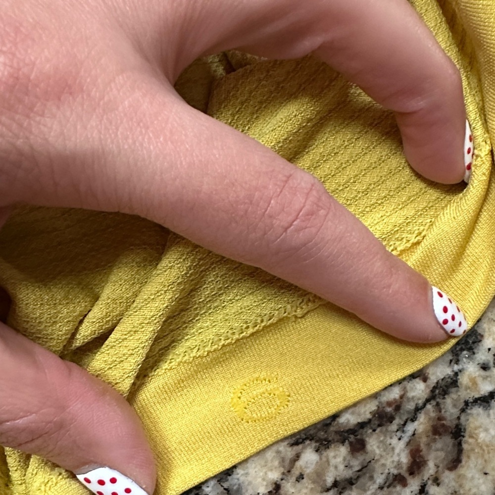 Lululemon Athletica Swiftly Tech Bright Yellow (older style) Women’s 6 Running - Picture 8 of 8